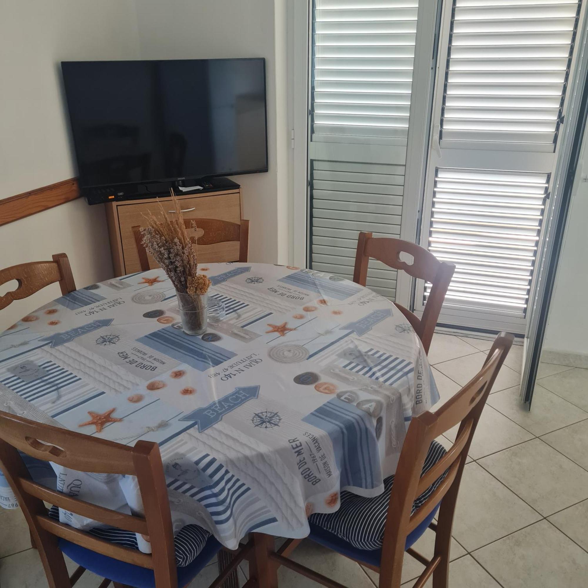 Apartment Karuza Rukavac Vis Chambre photo